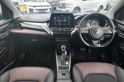 2025 Suzuki
Fronx