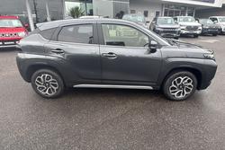 2025 Suzuki
Fronx