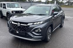 2025 Suzuki
Fronx
