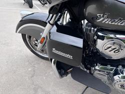 2024 Indian ROADMASTER CLASSIC Metalic Black