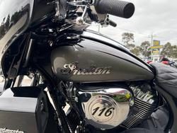 2024 Indian ROADMASTER CLASSIC Metalic Black
