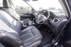 2014 Nissan
                X-TRAIL ST-L