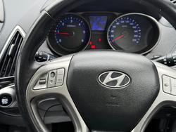 2011 Hyundai ix35 Highlander LM MY11 AWD Phantom Black
