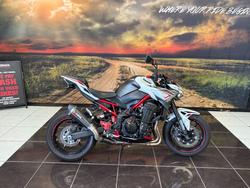 2022 Kawasaki Z900 SUPERNAKED WHITE