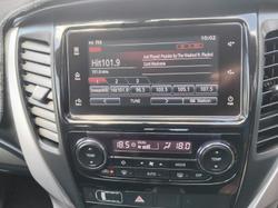 2016 Mitsubishi Pajero Sport Exceed