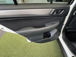 2019 Subaru
Outback 2.5i