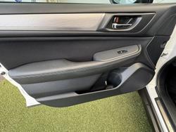2019 Subaru
Outback 2.5i