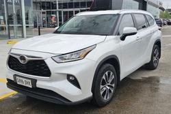 2022 Toyota
                Kluger GXL