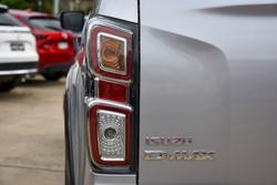 2022 Isuzu
D-MAX X-TERRAIN