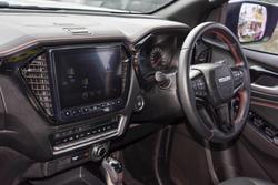 2022 Isuzu
D-MAX X-TERRAIN