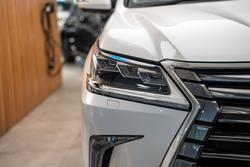 2015 Lexus LX570 5.7 L Petrol Automatic Wagon