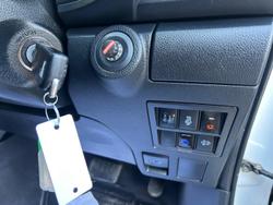 2019 Toyota Hilux SR