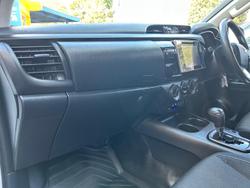 2019 Toyota Hilux SR