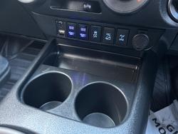 2019 Toyota Hilux SR