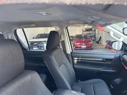 2019 Toyota Hilux SR