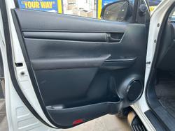 2019 Toyota Hilux SR