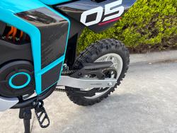 2025 CFMOTO CX-5E Blue