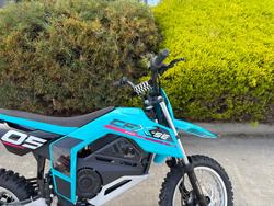 2025 CFMOTO CX-5E Blue