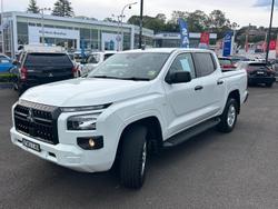 2024 Mitsubishi
Triton GLX+