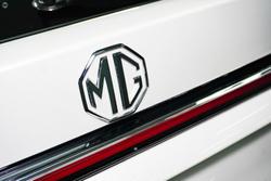 2025 MG HS Super Hybrid Excite AS33P MY25 Pearl White