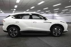 2025 MG HS Super Hybrid Excite AS33P MY25 Pearl White