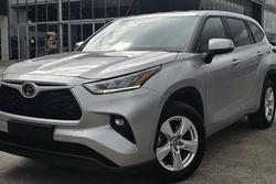 2022 Toyota
                Kluger GX