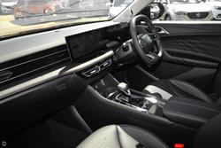 2025 MG HS Essence AS33 MY25 Black Pearl