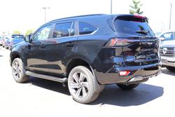 2025 Isuzu MU-X LS-T