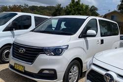 2018 Hyundai
                iMax Active