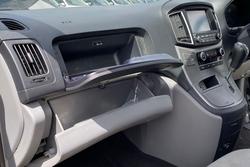 2018 Hyundai
                iMax Active