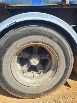 Krueger Tri-Axle Curtainsider Trailer