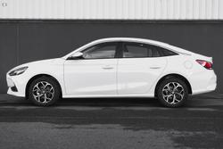 2024 MG MG5 Vibe MY24 Dover White