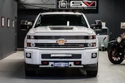 2018 Chevrolet Silverado 2500HD LTZ C/K25 4X4 Summit White