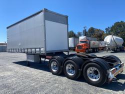 2017 Barker 12 Pallet Straight Deck Curtainsider A Trailer