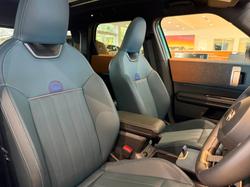 2024 MINI Countryman SE Favoured