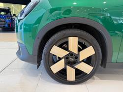 2024 MINI Countryman SE Favoured