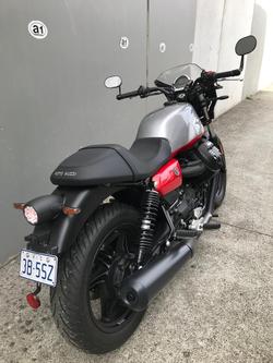 2025 Moto Guzzi V7 Stone Corsa