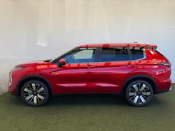 2025 Mitsubishi
                Outlander Aspire