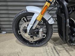 2025 Indian SCOUT 101 WHITE