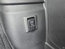 2021 Mitsubishi
                Outlander ES