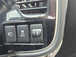 2021 Mitsubishi
                Outlander ES