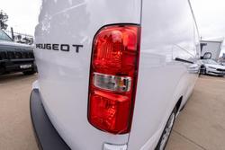 2025 Peugeot Expert Premium