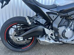 CFMOTO 675SR-R ROAD GREY