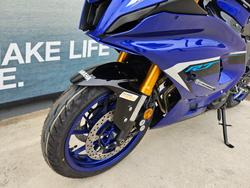 2025 Yamaha YZF-R7LAR Blue
