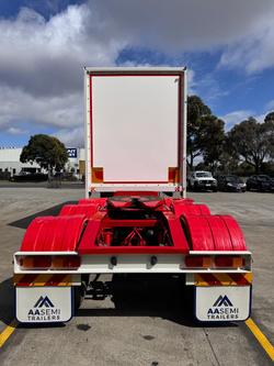 2005 Krueger
                St3 12 Pallet A Sd (7,325) Inside
