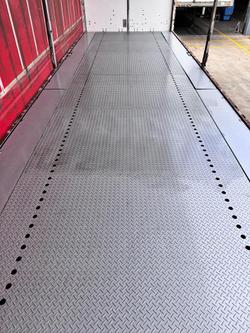 2009 Vawdrey
22 Pallet Sd Curtain R/T, Fork Lift, Safety Kick Up Rails