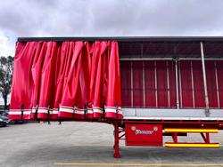 2009 Vawdrey
22 Pallet Sd Curtain R/T, Fork Lift, Safety Kick Up Rails