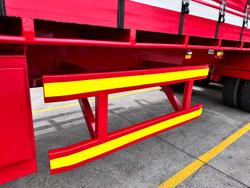 2009 Vawdrey
22 Pallet Sd Curtain R/T, Fork Lift, Safety Kick Up Rails