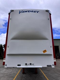 2009 Vawdrey
22 Pallet Sd Curtain R/T, Fork Lift, Safety Kick Up Rails