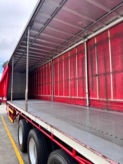 2009 Vawdrey
22 Pallet Sd Curtain R/T, Fork Lift, Safety Kick Up Rails